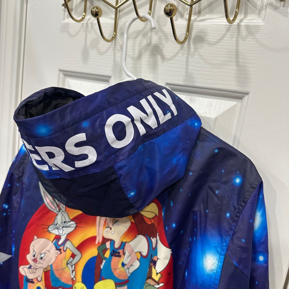 Vintage Members Only Looney Tunes Jacket–Iconic 90s Nostalgia, Rare Collectible!